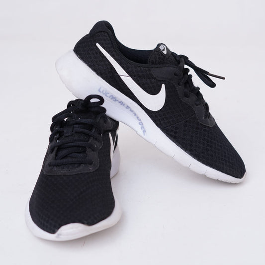 Black Sneakers
