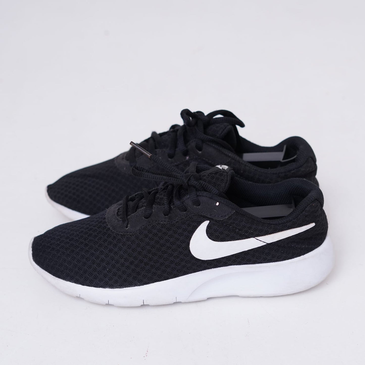 Nike Tunjun