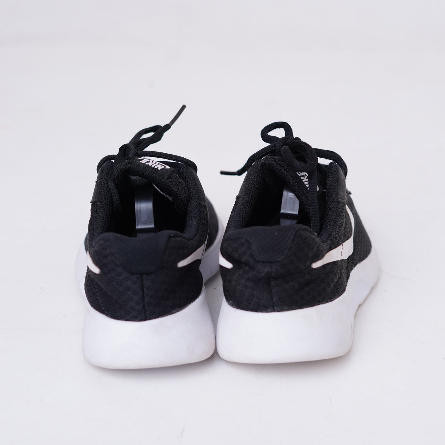 Nike Tunjun