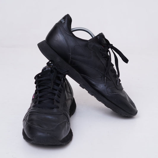 Black Sneakers