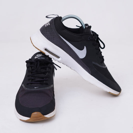 Black Running Shoes