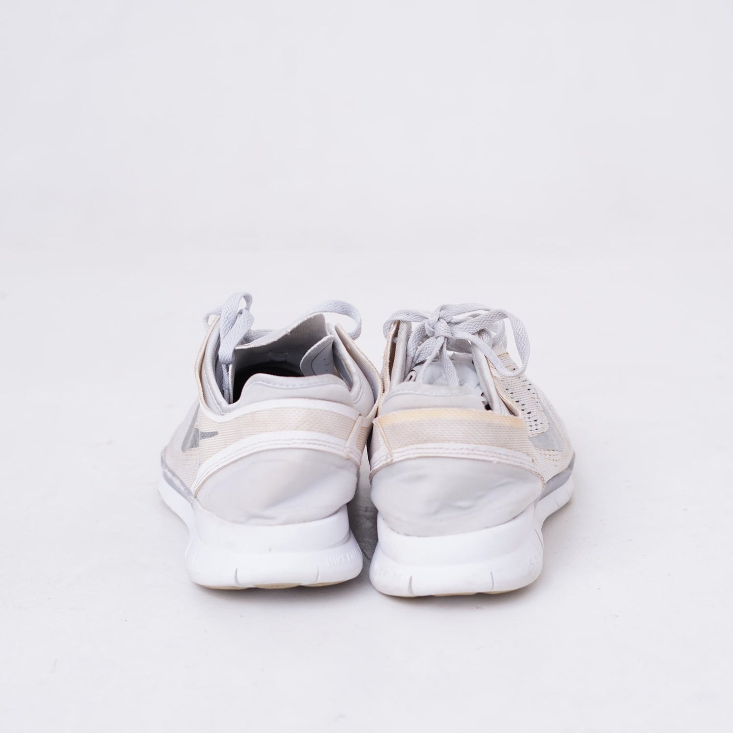 Nike Free Fit TR 5.0 "White Silver Metallic"