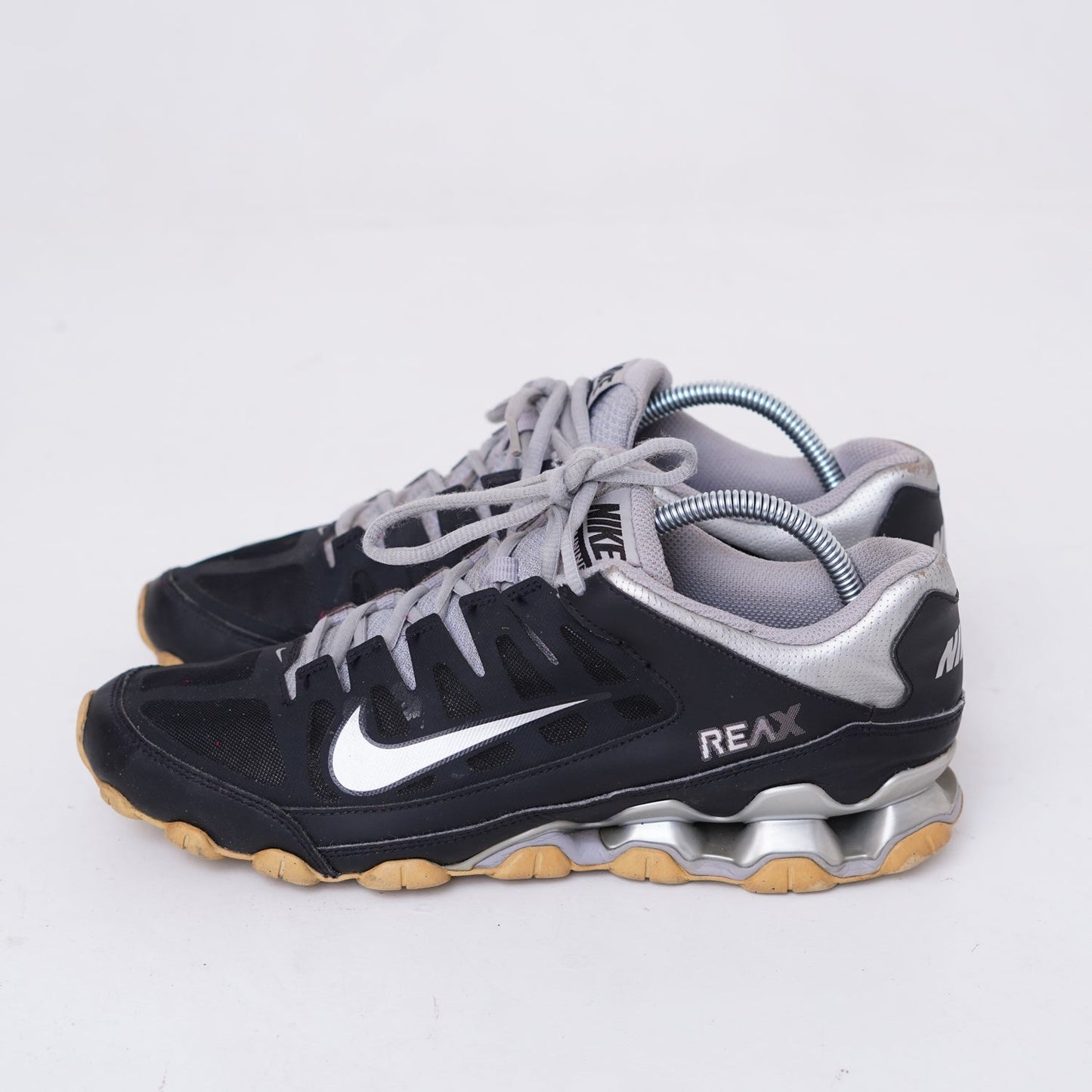 Nike Reax 8 TR "Black Metallic Silver"