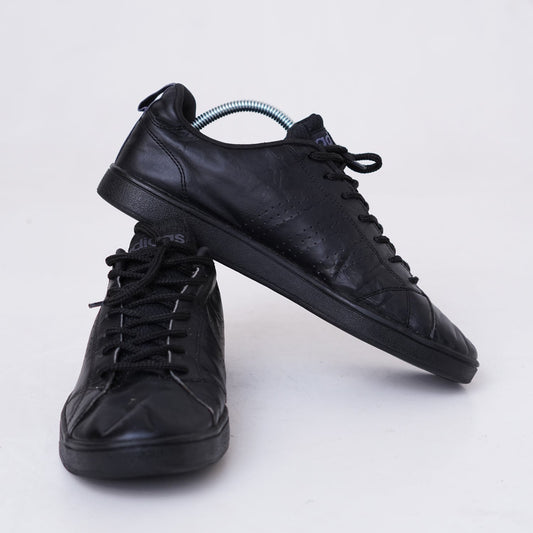 Black Sneakers