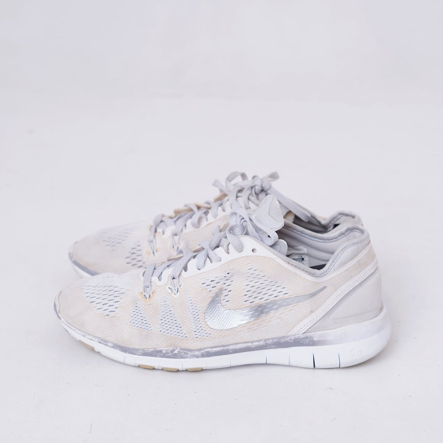 Nike Free Fit TR 5.0 "White Silver Metallic"